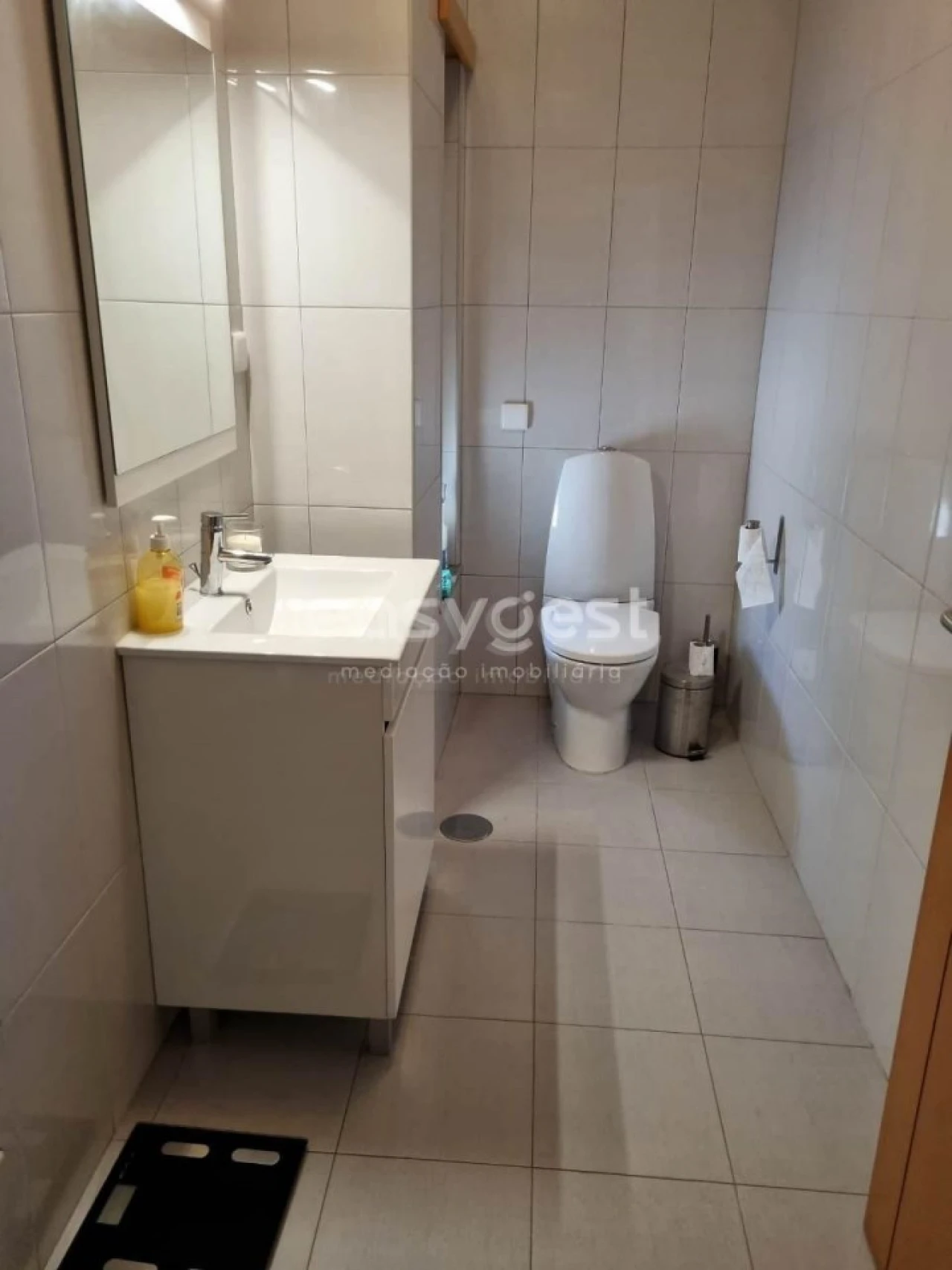 Moradia T4 para Venda em Travanca de Lagos Foto 6