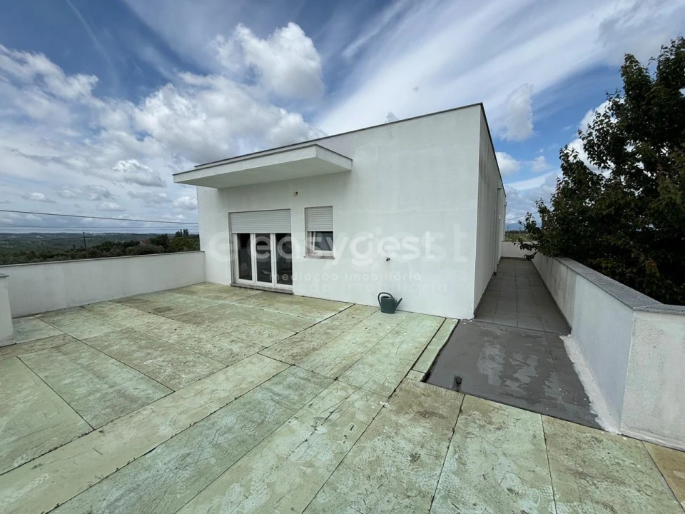 Moradia T4 para Venda em Travanca de Lagos Foto 21