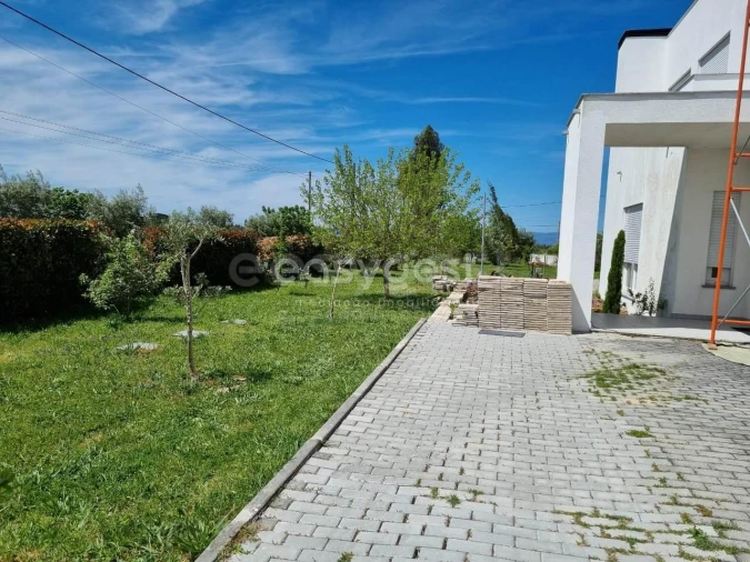 Moradia T4 para Venda em Travanca de Lagos Foto 28