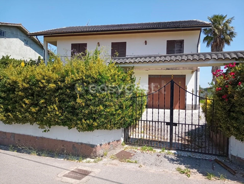 Moradia T6 para Venda em Cernache Foto 2