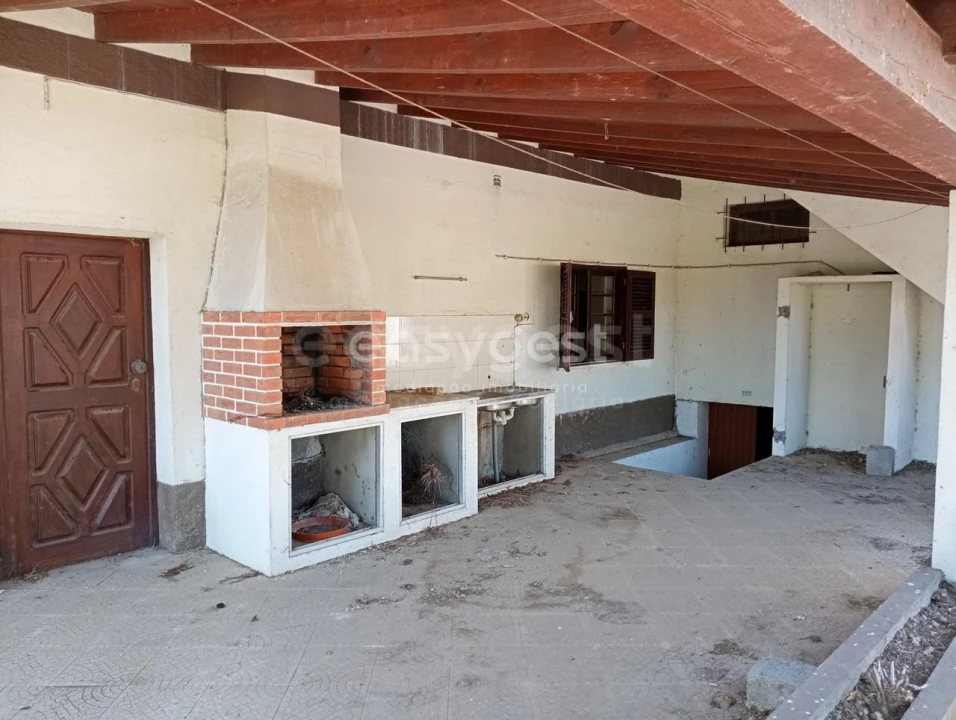 Moradia T6 para Venda em Cernache Foto 8