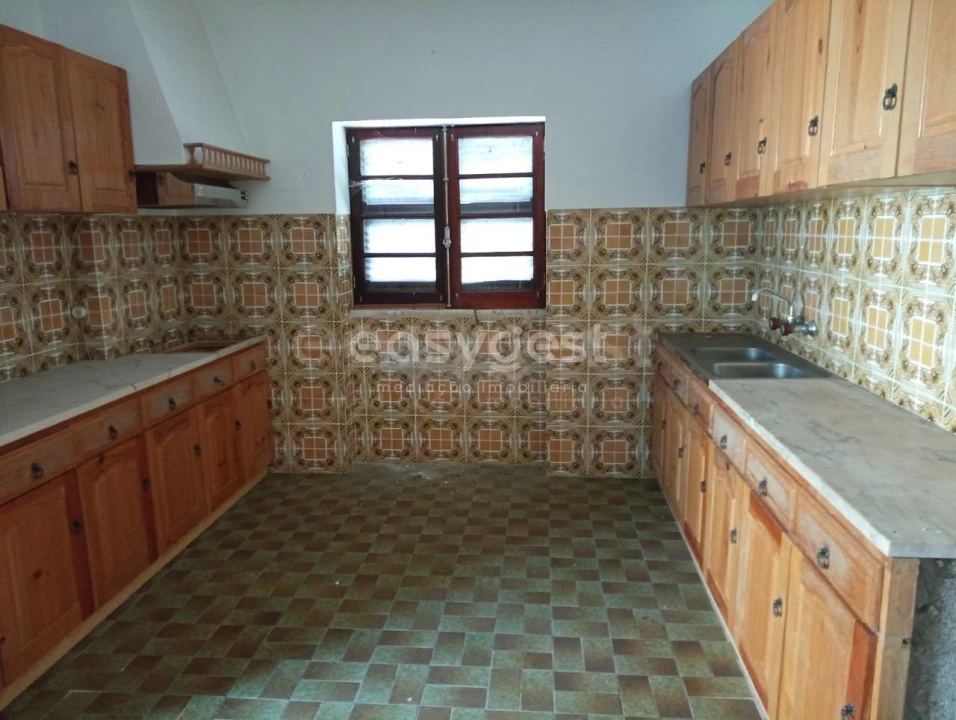 Moradia T6 para Venda em Cernache Foto 11