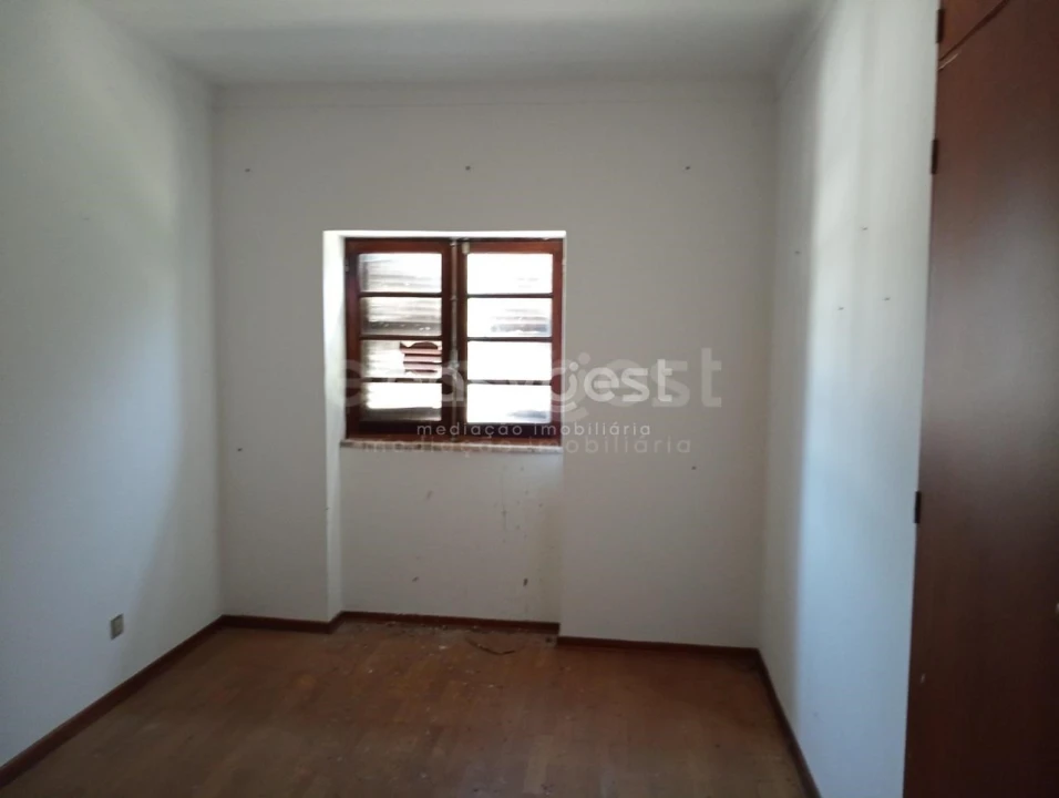 Moradia T6 para Venda em Cernache Foto 15