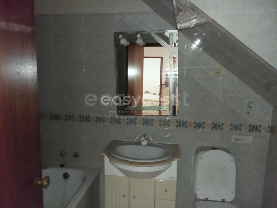 Moradia T6 para Venda em Cernache Foto 29