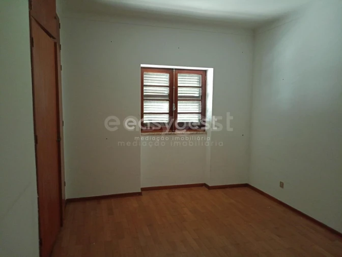 Moradia T6 para Venda em Cernache Foto 16