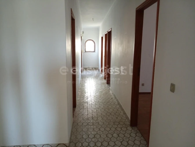 Moradia T6 para Venda em Cernache Foto 19