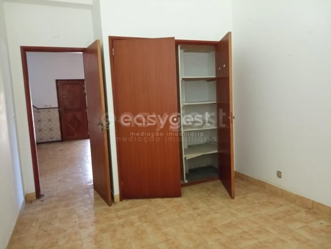 Moradia T6 para Venda em Cernache Foto 25