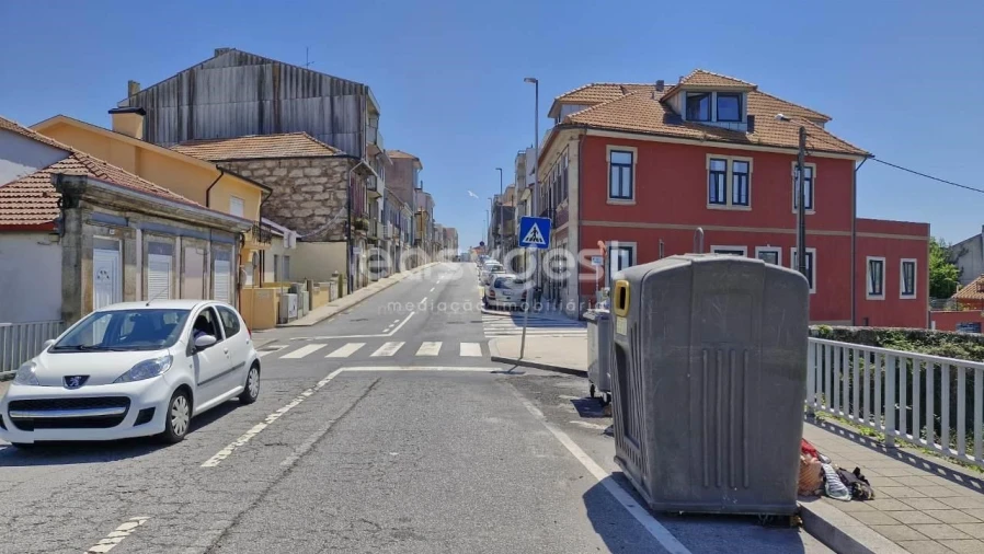 Terreno para Venda em São Mamede de Infesta e Senhora da Hora Foto 2