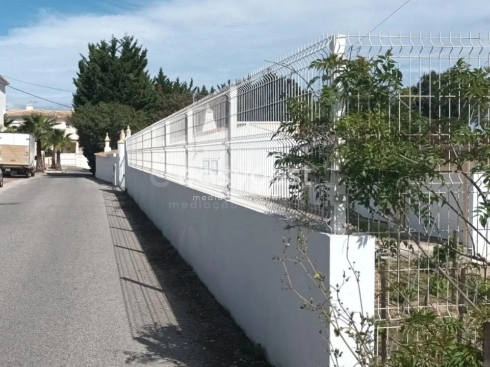 Terreno para Venda em Albufeira e Olhos de Água Foto 9
