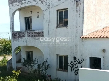 Terreno para Venda em Albufeira e Olhos de Água