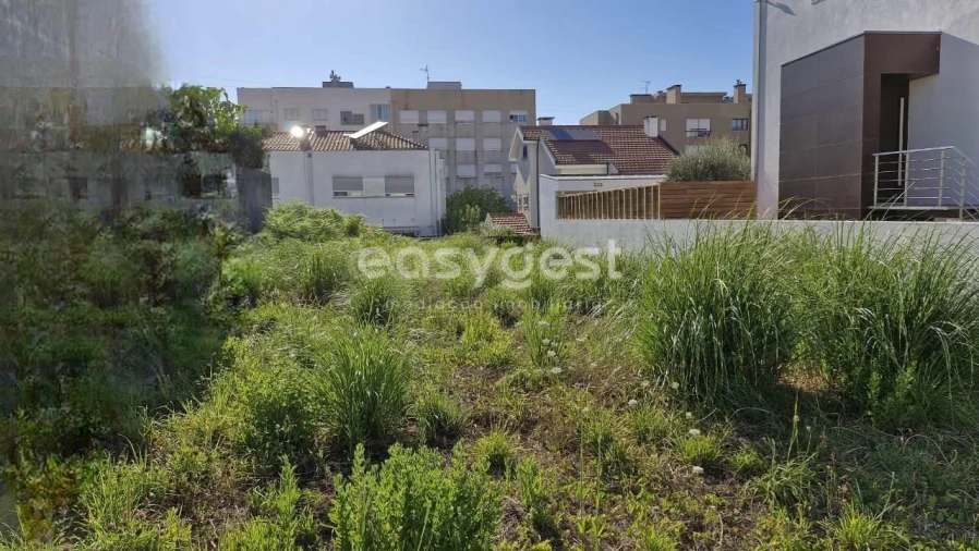 Terreno para Venda em São Mamede de Infesta e Senhora da Hora Foto 3