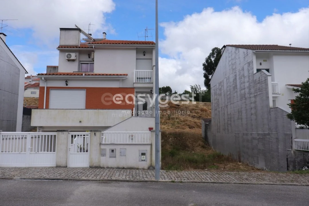 Terreno para Venda em Mundão Foto 12