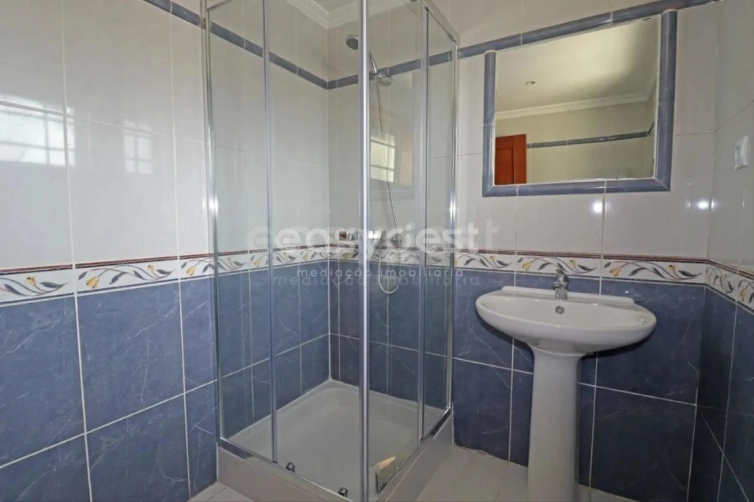 Moradia T3 para Venda em Branca Foto 21