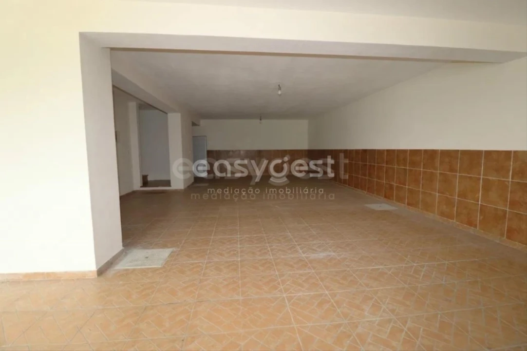 Moradia T3 para Venda em Branca Foto 29