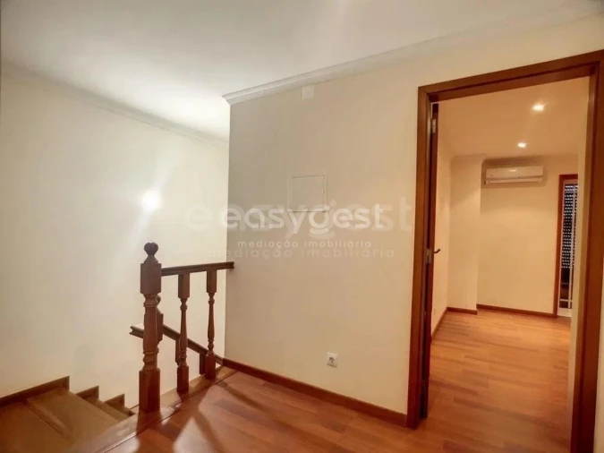 Moradia T3 para Venda em Branca Foto 38