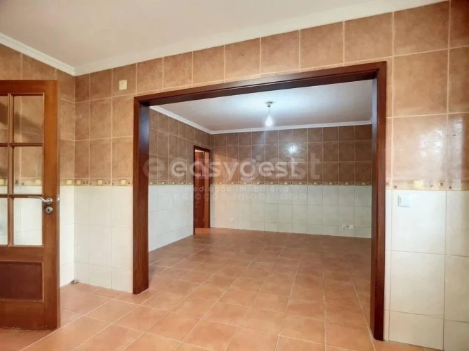 Moradia T3 para Venda em Branca Foto 41