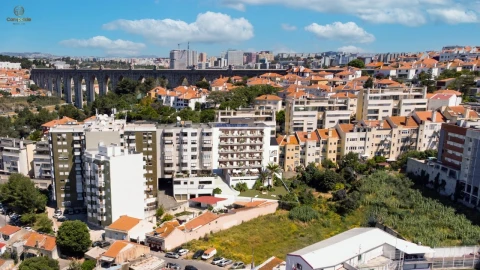 Apartamento T2 para Venda em Campolide