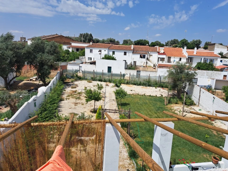 Moradia T3 para Venda em Salvada e Quintos Foto 1