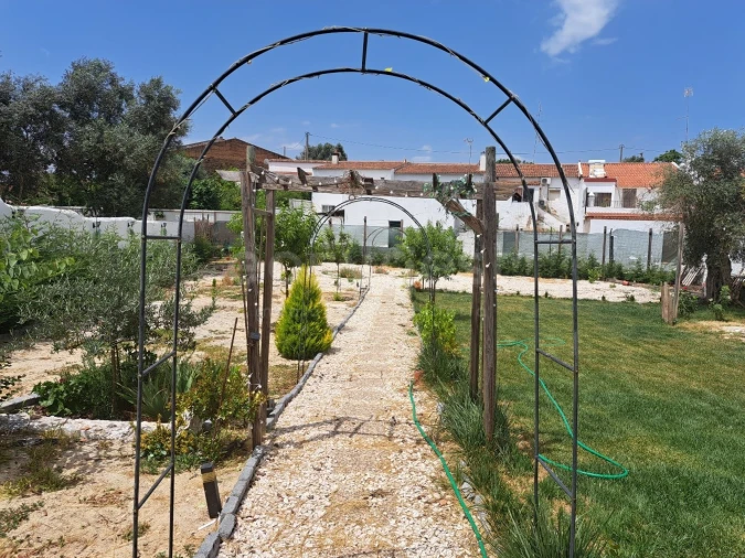 Moradia T3 para Venda em Salvada e Quintos Foto 15