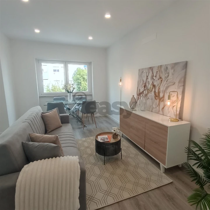 Apartamento T3 para Venda em Penha de França Foto 2