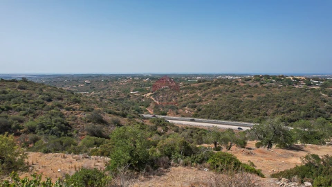 Moradia T0 para Venda em Loule (São Clemente)