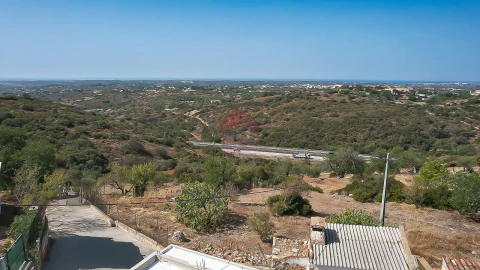 Moradia T0 para Venda em Loule (São Clemente)