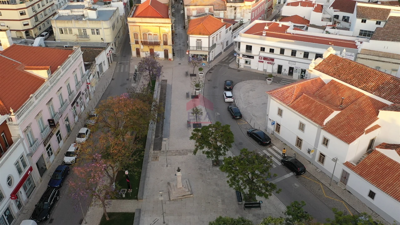 Moradia T0 para Venda em Salir Foto 13