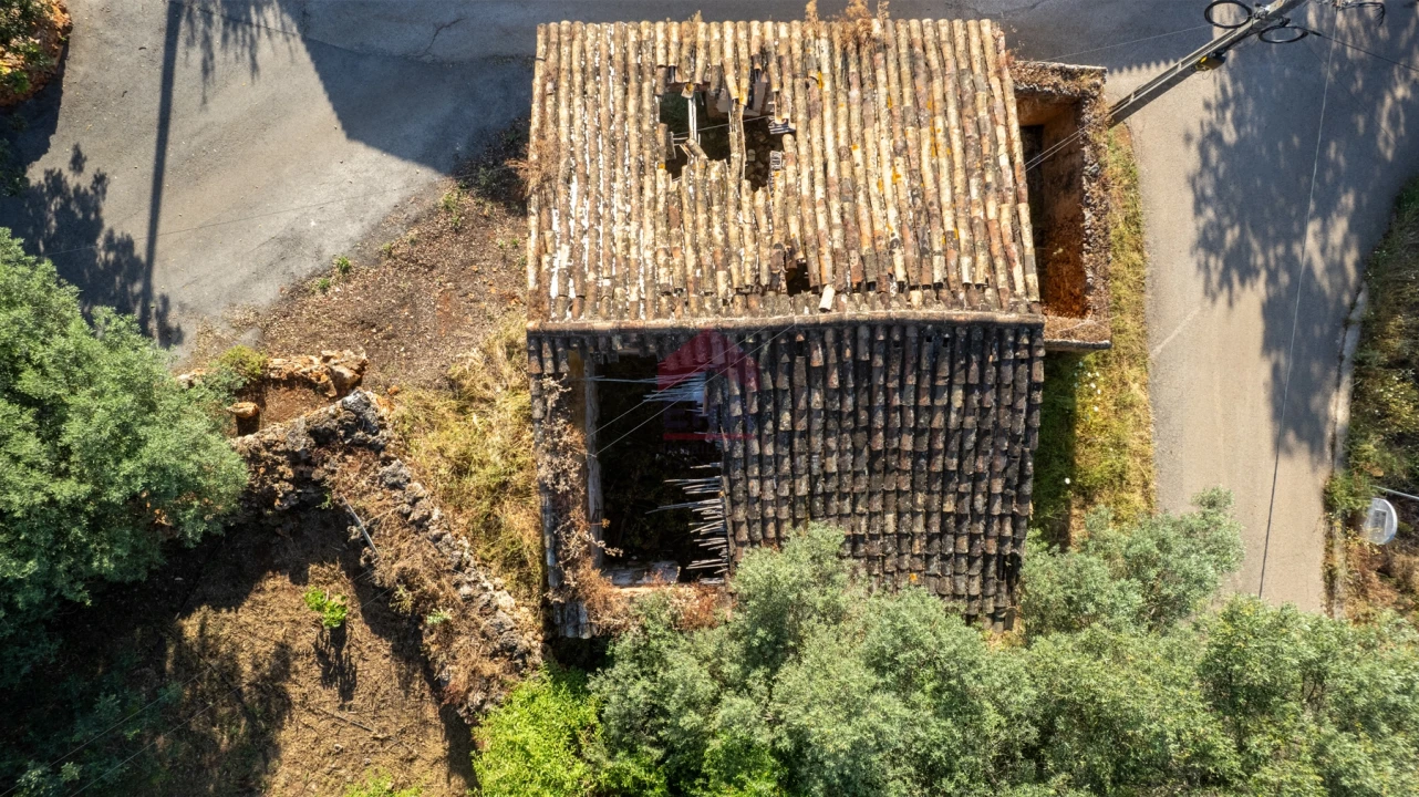 Moradia T0 para Venda em Salir Foto 5