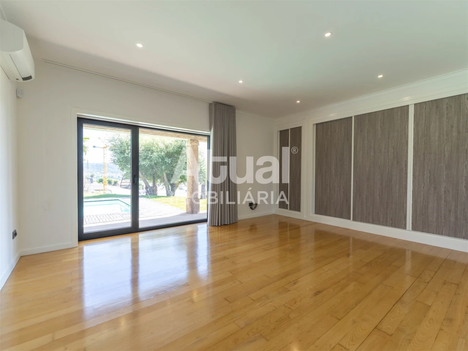 Moradia T3 para Venda em Caldas de Vizela (São Miguel e São João) Foto 29