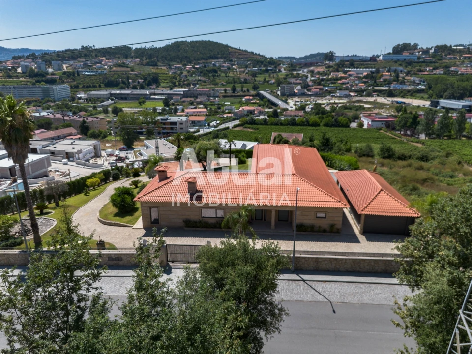 Moradia T3 para Venda em Caldas de Vizela (São Miguel e São João) Foto 62