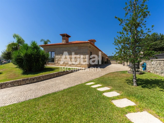 Moradia T3 para Venda em Caldas de Vizela (São Miguel e São João) Foto 55