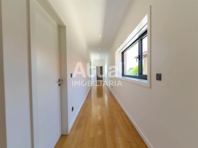 Moradia T3 para Venda em Caldas de Vizela (São Miguel e São João) Foto 17