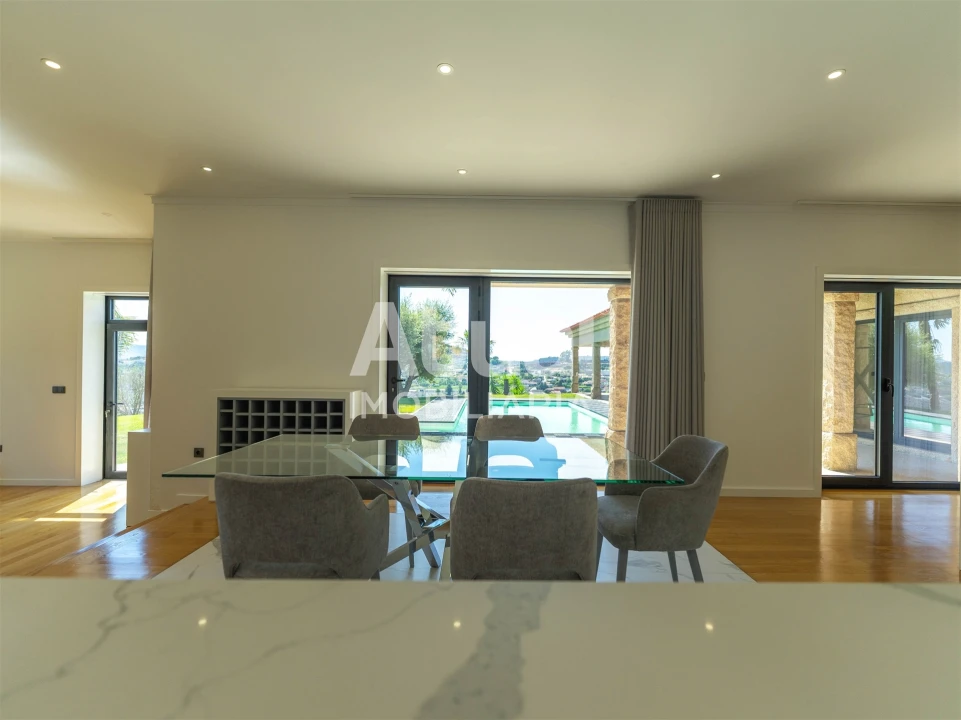 Moradia T3 para Venda em Caldas de Vizela (São Miguel e São João) Foto 11