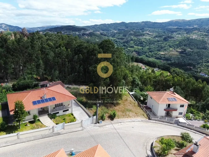 Terreno para Venda em Sobrado e Bairros Foto 2