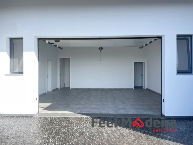 Moradia T3 para Venda em Ribeira Brava Foto 3