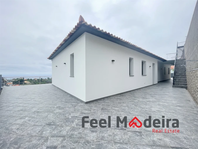 Moradia T3 para Venda em Ribeira Brava Foto 13