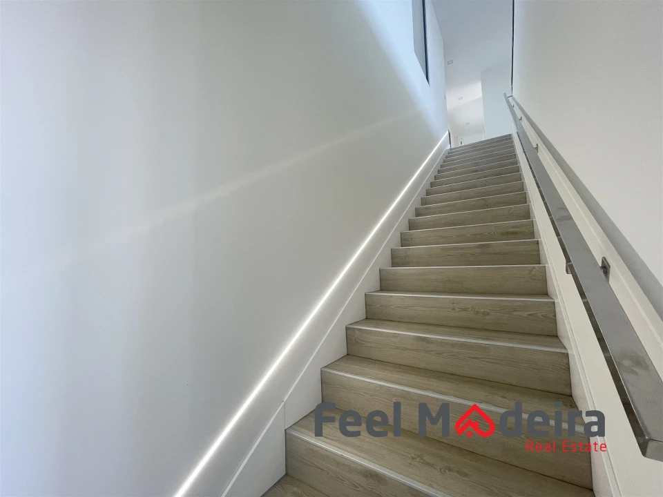 Moradia T3 para Venda em Ribeira Brava Foto 7