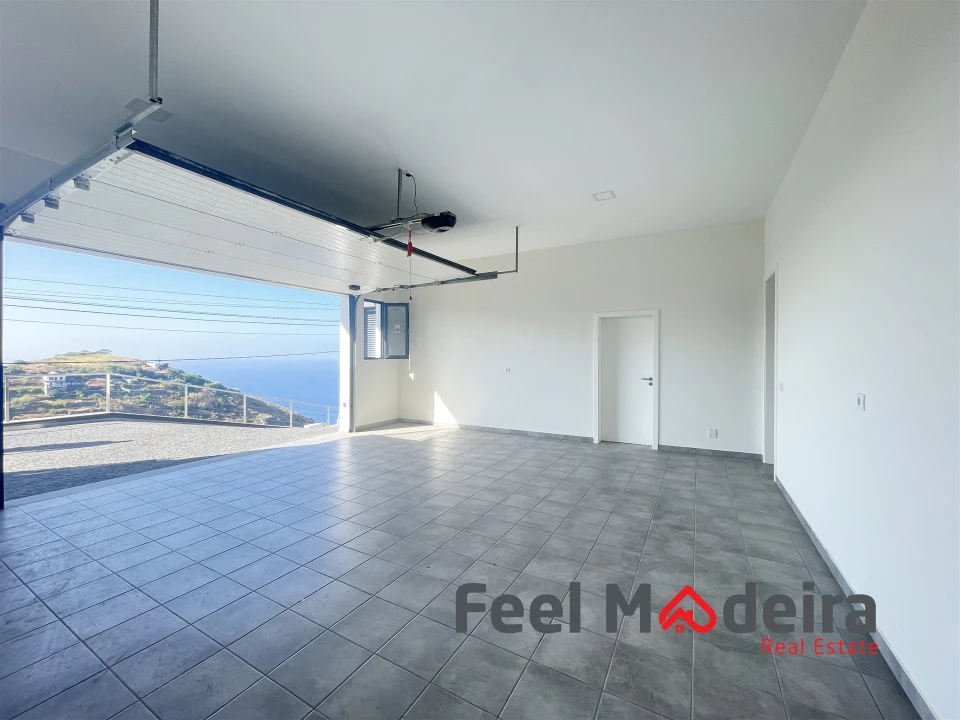 Moradia T3 para Venda em Ribeira Brava Foto 6