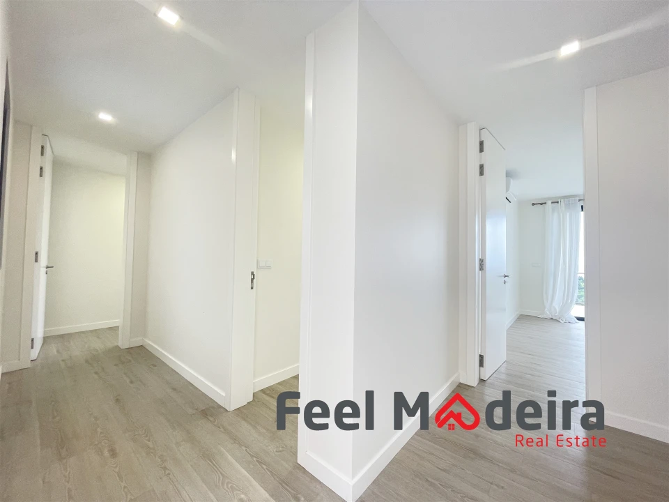 Moradia T3 para Venda em Ribeira Brava Foto 10