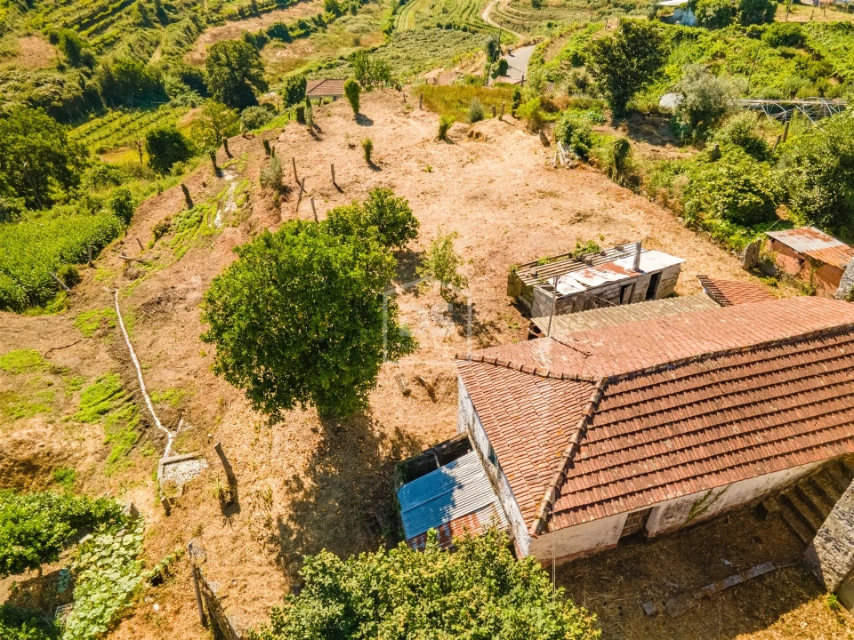 Moradia T1 para Venda em Sobrado e Bairros Foto 2