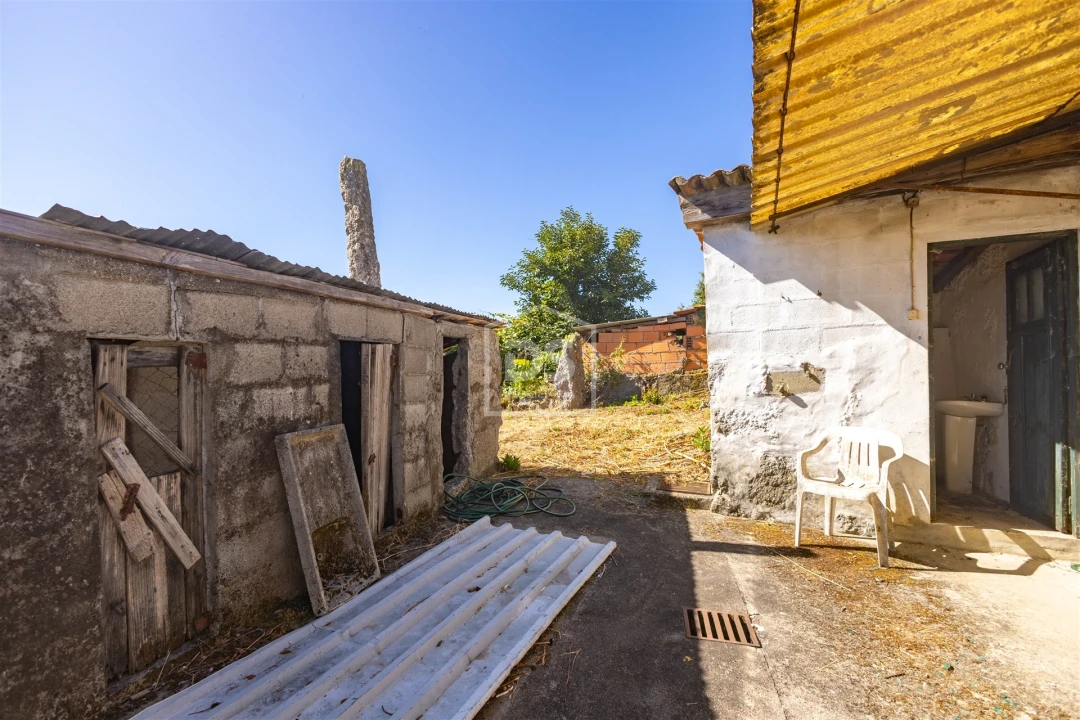 Moradia T1 para Venda em Sobrado e Bairros Foto 20