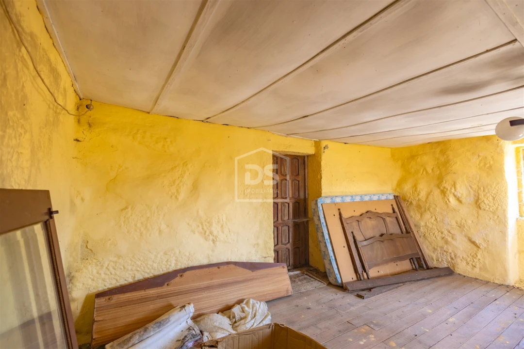 Moradia T1 para Venda em Sobrado e Bairros Foto 15