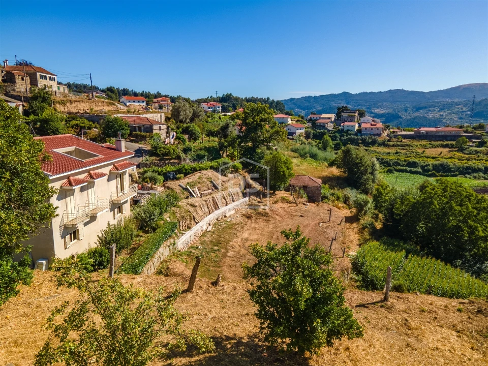 Moradia T1 para Venda em Sobrado e Bairros Foto 23