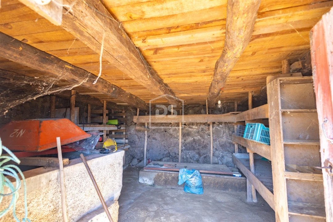 Moradia T1 para Venda em Sobrado e Bairros Foto 16