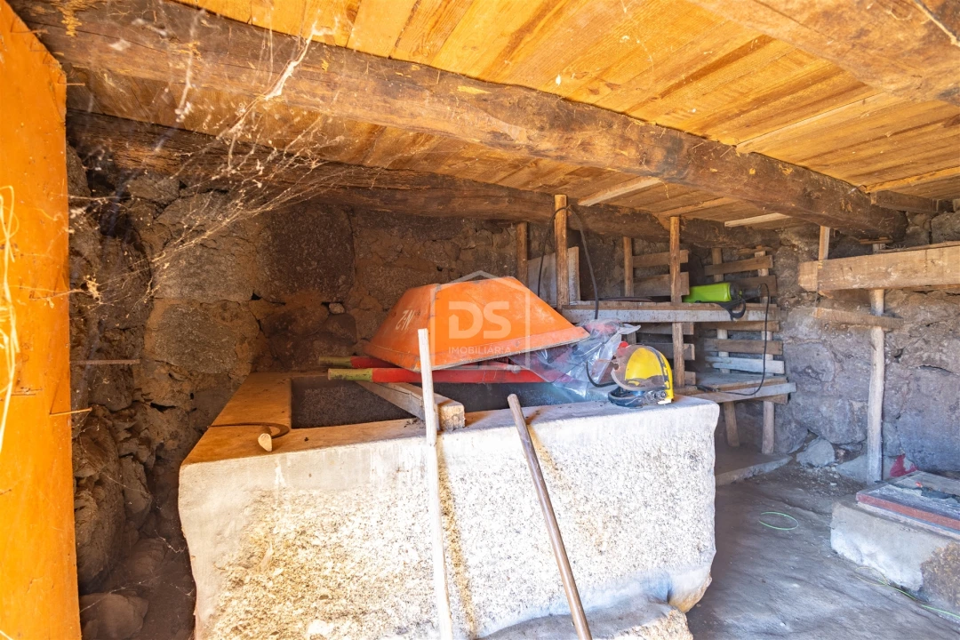 Moradia T1 para Venda em Sobrado e Bairros Foto 17