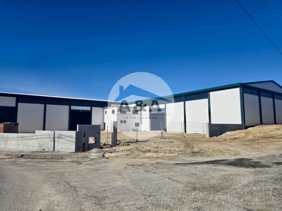 Armazém para Arrendamento em Leiria, Pousos, Barreira e Cortes Foto 1