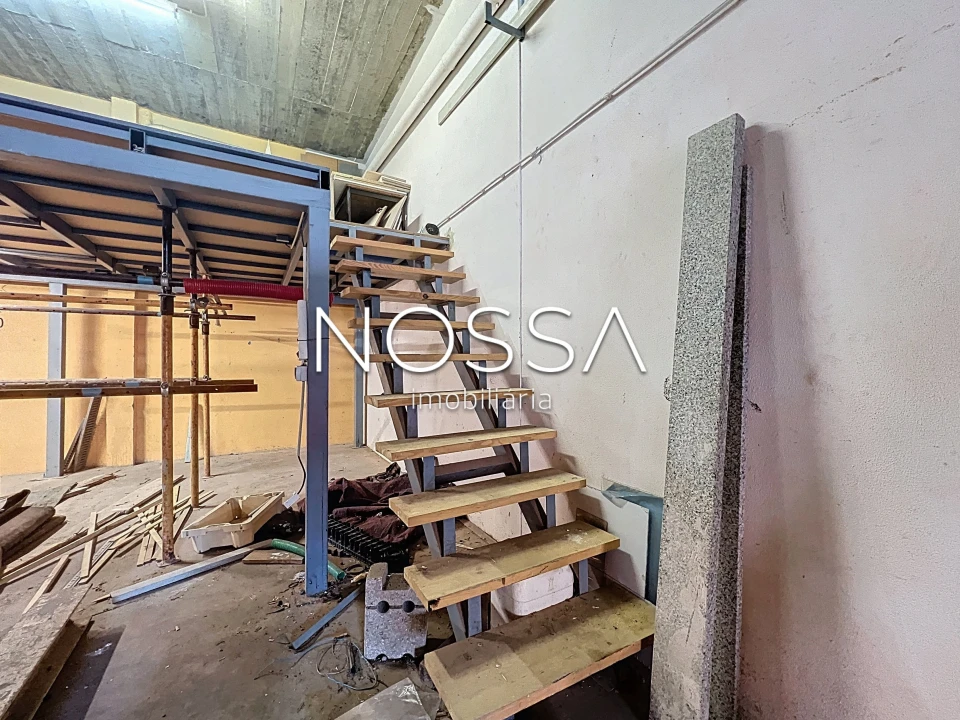 Garagem para Venda em Rio de Mouro Foto 15