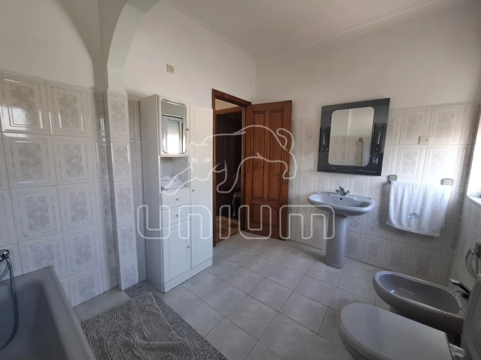 Moradia T3 para Venda em Cardielos e Serreleis Foto 17