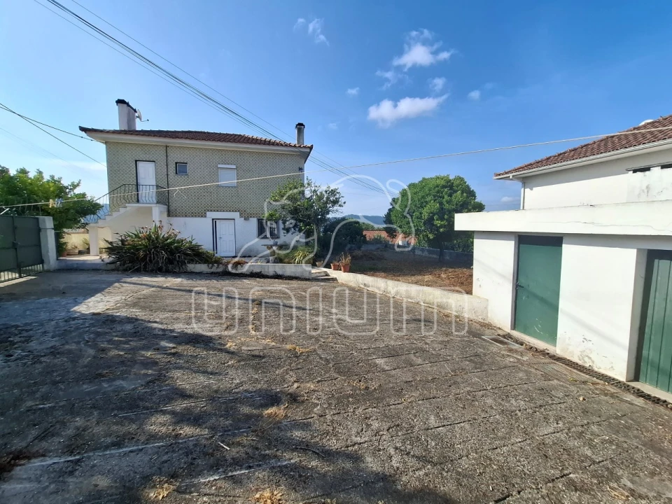 Moradia T3 para Venda em Cardielos e Serreleis Foto 2