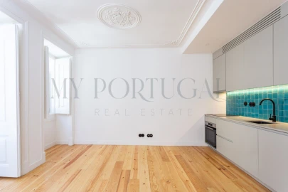 Apartamento T1 para Venda em Santa Maria Maior